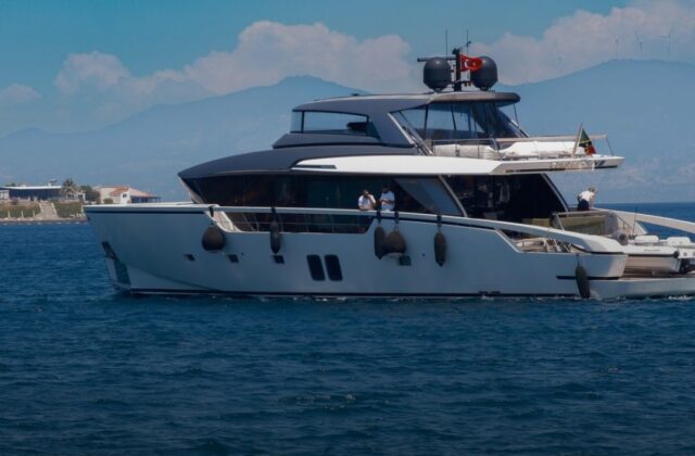 Vip in Costa Smeralda: da Michelle Hunziker a Belen, Verdone e Fiorello