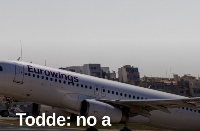 Todde: “Nessuna privatizzazione, vogliamo una rete aeroportuale”